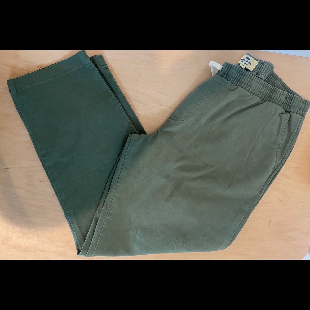 New (w/o) tags Corridor Sunshine Blues - Olive XL